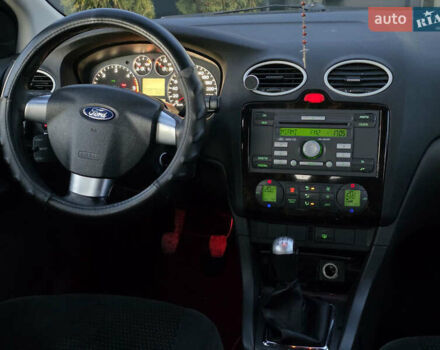 Серый Форд Фокус, объемом двигателя 1.6 л и пробегом 280 тыс. км за 3399 $, фото 20 на Automoto.ua