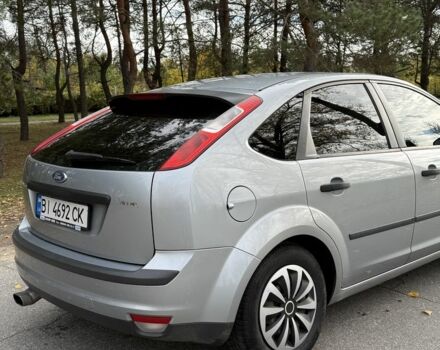 Серый Форд Фокус, объемом двигателя 1.4 л и пробегом 265 тыс. км за 4400 $, фото 7 на Automoto.ua