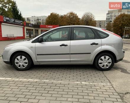 Серый Форд Фокус, объемом двигателя 1.56 л и пробегом 318 тыс. км за 4200 $, фото 1 на Automoto.ua