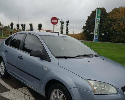 Серый Форд Фокус, объемом двигателя 1.6 л и пробегом 216 тыс. км за 4000 $, фото 1 на Automoto.ua