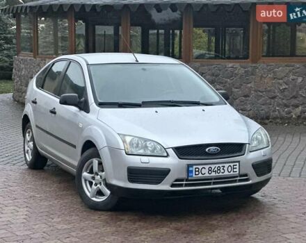 Серый Форд Фокус, объемом двигателя 1.56 л и пробегом 226 тыс. км за 2999 $, фото 4 на Automoto.ua