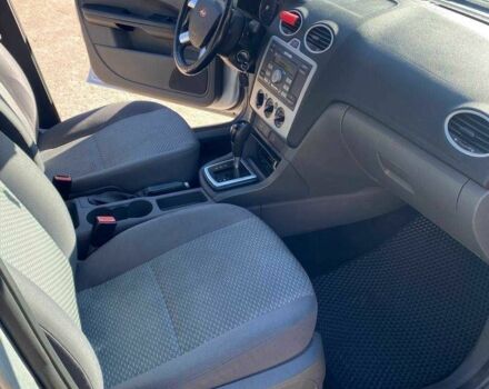 Серый Форд Фокус, объемом двигателя 1.6 л и пробегом 209 тыс. км за 4950 $, фото 7 на Automoto.ua