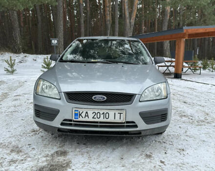 Серый Форд Фокус, объемом двигателя 1.6 л и пробегом 320 тыс. км за 4800 $, фото 4 на Automoto.ua