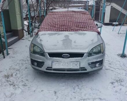 Серый Форд Фокус, объемом двигателя 1.56 л и пробегом 185 тыс. км за 4700 $, фото 4 на Automoto.ua