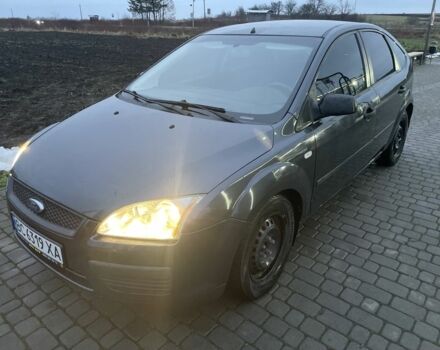 Серый Форд Фокус, объемом двигателя 1.6 л и пробегом 304 тыс. км за 4500 $, фото 13 на Automoto.ua