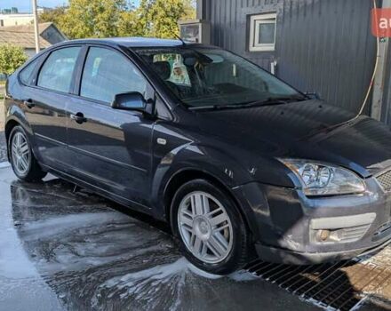 Серый Форд Фокус, объемом двигателя 1.6 л и пробегом 286 тыс. км за 3999 $, фото 6 на Automoto.ua