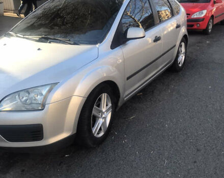 Серый Форд Фокус, объемом двигателя 1.6 л и пробегом 280 тыс. км за 3500 $, фото 4 на Automoto.ua