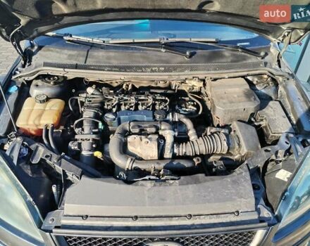 Серый Форд Фокус, объемом двигателя 1.6 л и пробегом 440 тыс. км за 4000 $, фото 14 на Automoto.ua