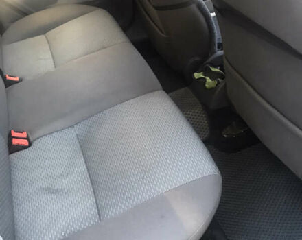 Серый Форд Фокус, объемом двигателя 1.6 л и пробегом 280 тыс. км за 3500 $, фото 7 на Automoto.ua