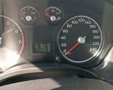 Серый Форд Фокус, объемом двигателя 1.6 л и пробегом 228 тыс. км за 4650 $, фото 1 на Automoto.ua