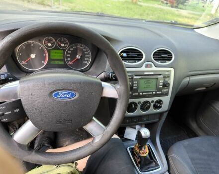 Серый Форд Фокус, объемом двигателя 1.8 л и пробегом 320 тыс. км за 3400 $, фото 2 на Automoto.ua