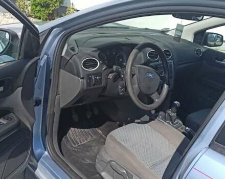 Серый Форд Фокус, объемом двигателя 1.6 л и пробегом 228 тыс. км за 4650 $, фото 4 на Automoto.ua