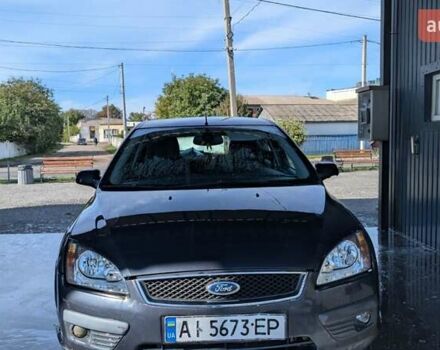 Серый Форд Фокус, объемом двигателя 1.6 л и пробегом 286 тыс. км за 3999 $, фото 3 на Automoto.ua