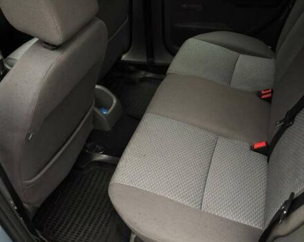 Серый Форд Фокус, объемом двигателя 1.6 л и пробегом 243 тыс. км за 4000 $, фото 5 на Automoto.ua