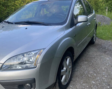 Серый Форд Фокус, объемом двигателя 1.6 л и пробегом 227 тыс. км за 5200 $, фото 2 на Automoto.ua