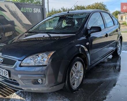 Серый Форд Фокус, объемом двигателя 1.6 л и пробегом 286 тыс. км за 3999 $, фото 7 на Automoto.ua