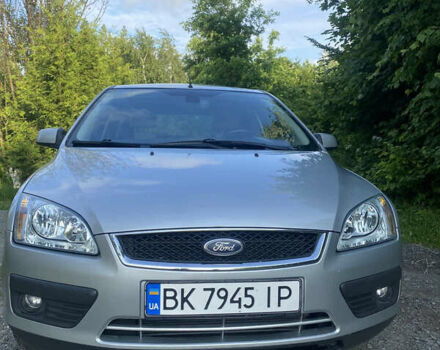 Серый Форд Фокус, объемом двигателя 1.6 л и пробегом 227 тыс. км за 5200 $, фото 4 на Automoto.ua