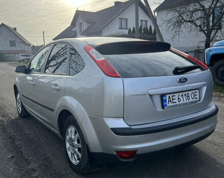 Серый Форд Фокус, объемом двигателя 1.6 л и пробегом 206 тыс. км за 3900 $, фото 16 на Automoto.ua