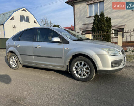 Серый Форд Фокус, объемом двигателя 1.6 л и пробегом 206 тыс. км за 3900 $, фото 57 на Automoto.ua