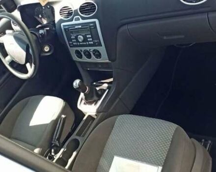 Серый Форд Фокус, объемом двигателя 1.6 л и пробегом 220 тыс. км за 4600 $, фото 11 на Automoto.ua