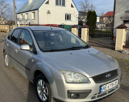 Серый Форд Фокус, объемом двигателя 1.6 л и пробегом 206 тыс. км за 3900 $, фото 56 на Automoto.ua