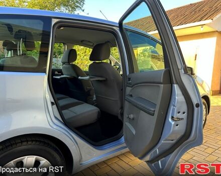 Серый Форд Фокус, объемом двигателя 1.8 л и пробегом 40 тыс. км за 7500 $, фото 7 на Automoto.ua