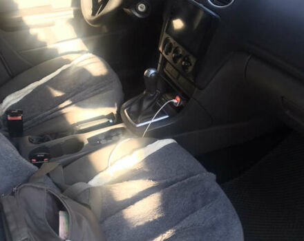 Серый Форд Фокус, объемом двигателя 1.6 л и пробегом 280 тыс. км за 3500 $, фото 6 на Automoto.ua