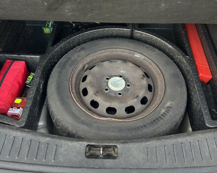 Серый Форд Фокус, объемом двигателя 1.6 л и пробегом 206 тыс. км за 3900 $, фото 47 на Automoto.ua