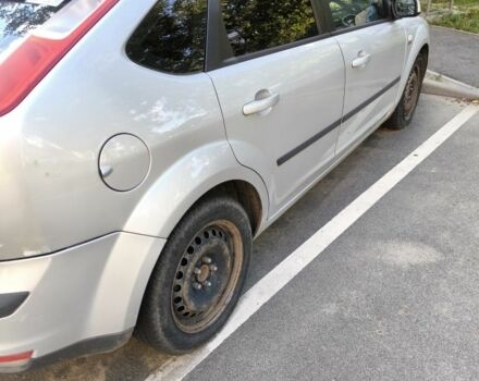 Серый Форд Фокус, объемом двигателя 1.8 л и пробегом 320 тыс. км за 3400 $, фото 4 на Automoto.ua