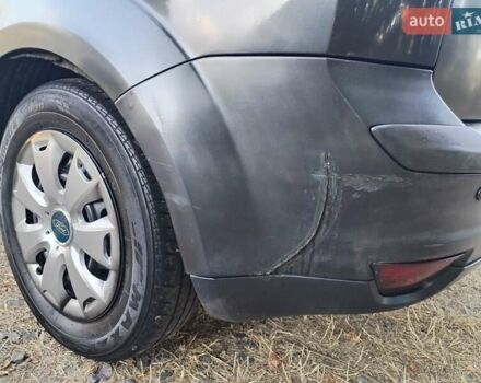 Сірий Форд Фокус, об'ємом двигуна 1.6 л та пробігом 440 тис. км за 3500 $, фото 12 на Automoto.ua