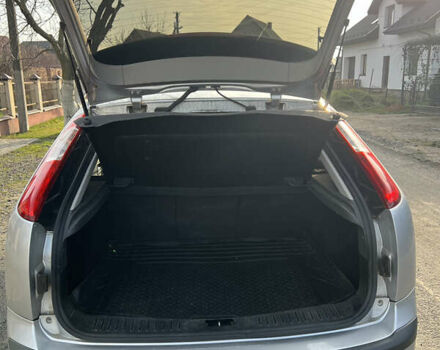 Серый Форд Фокус, объемом двигателя 1.6 л и пробегом 206 тыс. км за 3900 $, фото 45 на Automoto.ua