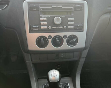 Серый Форд Фокус, объемом двигателя 1.6 л и пробегом 206 тыс. км за 3900 $, фото 31 на Automoto.ua