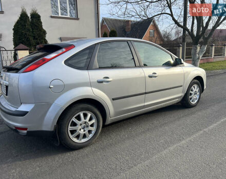 Серый Форд Фокус, объемом двигателя 1.6 л и пробегом 206 тыс. км за 3900 $, фото 23 на Automoto.ua