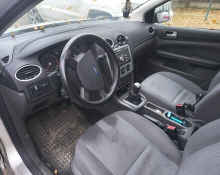 Сірий Форд Фокус, об'ємом двигуна 1.6 л та пробігом 210 тис. км за 1100 $, фото 4 на Automoto.ua