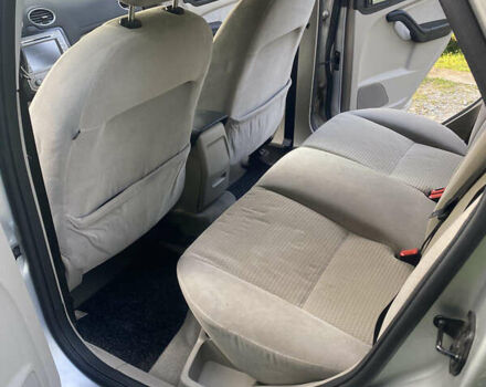 Серый Форд Фокус, объемом двигателя 1.6 л и пробегом 227 тыс. км за 5200 $, фото 14 на Automoto.ua