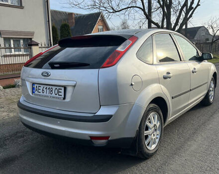 Серый Форд Фокус, объемом двигателя 1.6 л и пробегом 206 тыс. км за 3900 $, фото 12 на Automoto.ua