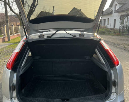 Серый Форд Фокус, объемом двигателя 1.6 л и пробегом 206 тыс. км за 3900 $, фото 46 на Automoto.ua