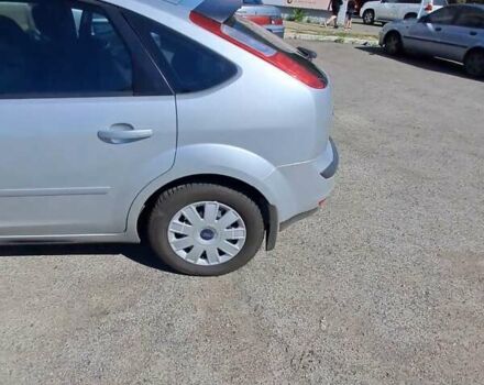 Форд Фокус 2007 в Смеле на Automoto.ua Серый Форд Фокус, объемом двигателя 1.6 л и пробегом 195 тыс. км за 5200 $, фото 1 на Automoto.ua