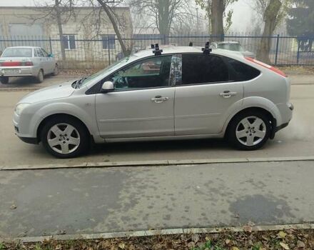 Серый Форд Фокус, объемом двигателя 1.6 л и пробегом 272 тыс. км за 5100 $, фото 4 на Automoto.ua