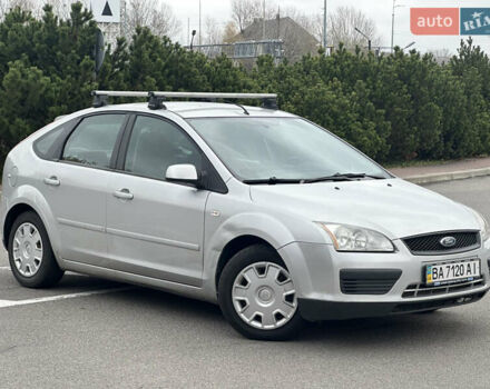 Серый Форд Фокус, объемом двигателя 1.6 л и пробегом 251 тыс. км за 4500 $, фото 2 на Automoto.ua