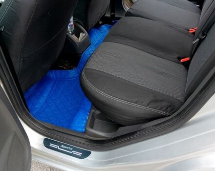 Сірий Форд Фокус, об'ємом двигуна 1.6 л та пробігом 267 тис. км за 5200 $, фото 5 на Automoto.ua