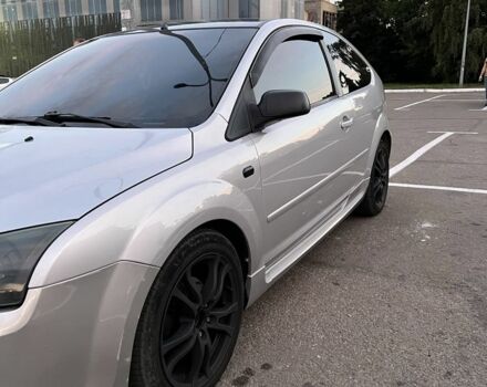 Серый Форд Фокус, объемом двигателя 1.6 л и пробегом 340 тыс. км за 4350 $, фото 7 на Automoto.ua