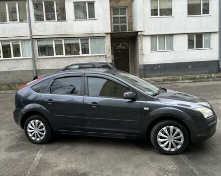 Серый Форд Фокус, объемом двигателя 1.6 л и пробегом 244 тыс. км за 3850 $, фото 3 на Automoto.ua