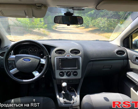 Серый Форд Фокус, объемом двигателя 1.6 л и пробегом 293 тыс. км за 5100 $, фото 5 на Automoto.ua