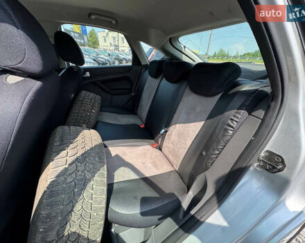 Серый Форд Фокус, объемом двигателя 1.8 л и пробегом 226 тыс. км за 4500 $, фото 44 на Automoto.ua