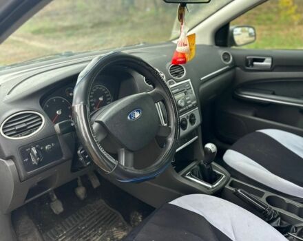 Форд Фокус 2007 в Николаеве на Automoto.ua Серый Форд Фокус, объемом двигателя 0 л и пробегом 200 тыс. км за 2100 $, фото 6 на Automoto.ua
