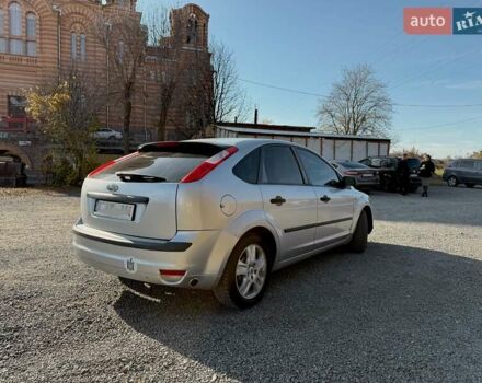 Сірий Форд Фокус, об'ємом двигуна 1.6 л та пробігом 272 тис. км за 4250 $, фото 3 на Automoto.ua