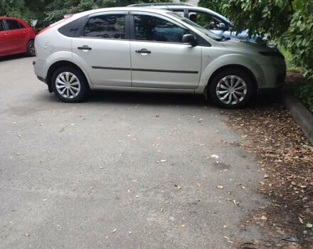 Серый Форд Фокус, объемом двигателя 1.39 л и пробегом 220 тыс. км за 4200 $, фото 1 на Automoto.ua