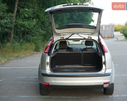 Форд Фокус 2007 в Киеве на Automoto.ua Серый Форд Фокус, объемом двигателя 1.6 л и пробегом 248 тыс. км за 4500 $, фото 12 на Automoto.ua