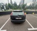 Серый Форд Фокус, объемом двигателя 1.6 л и пробегом 380 тыс. км за 4600 $, фото 5 на Automoto.ua